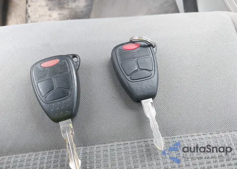 2008 Jeep Liberty Sport z USA, uszkodzony, nr VIN 1J8GP28K48W119943